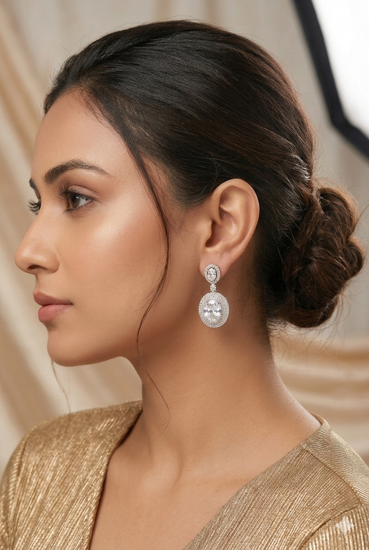 Elara Halo Drop – Crystal Shine