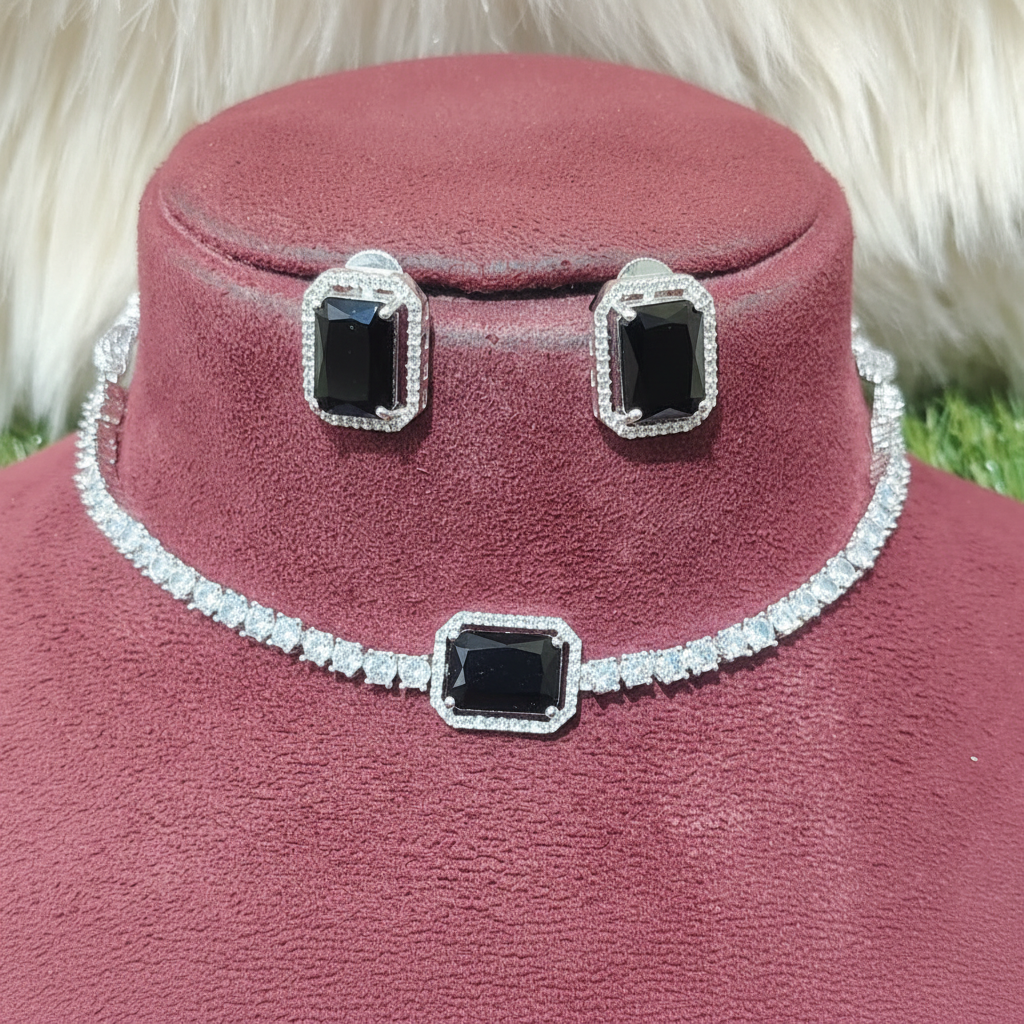 Luna Solitaire – Black Onyx